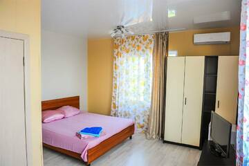 Трехместный люкс в Гостинице Сашенька