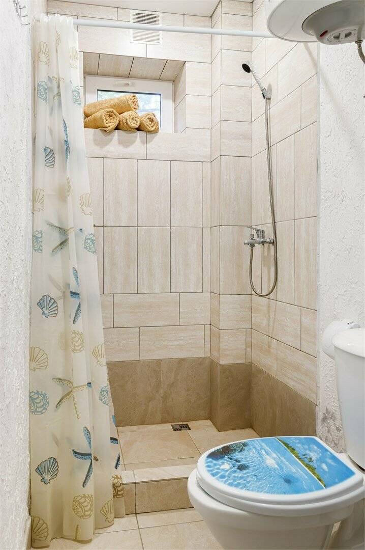 Фотографии номера Четырехместный номер в Гостинице Сашенька Южная Озереевка